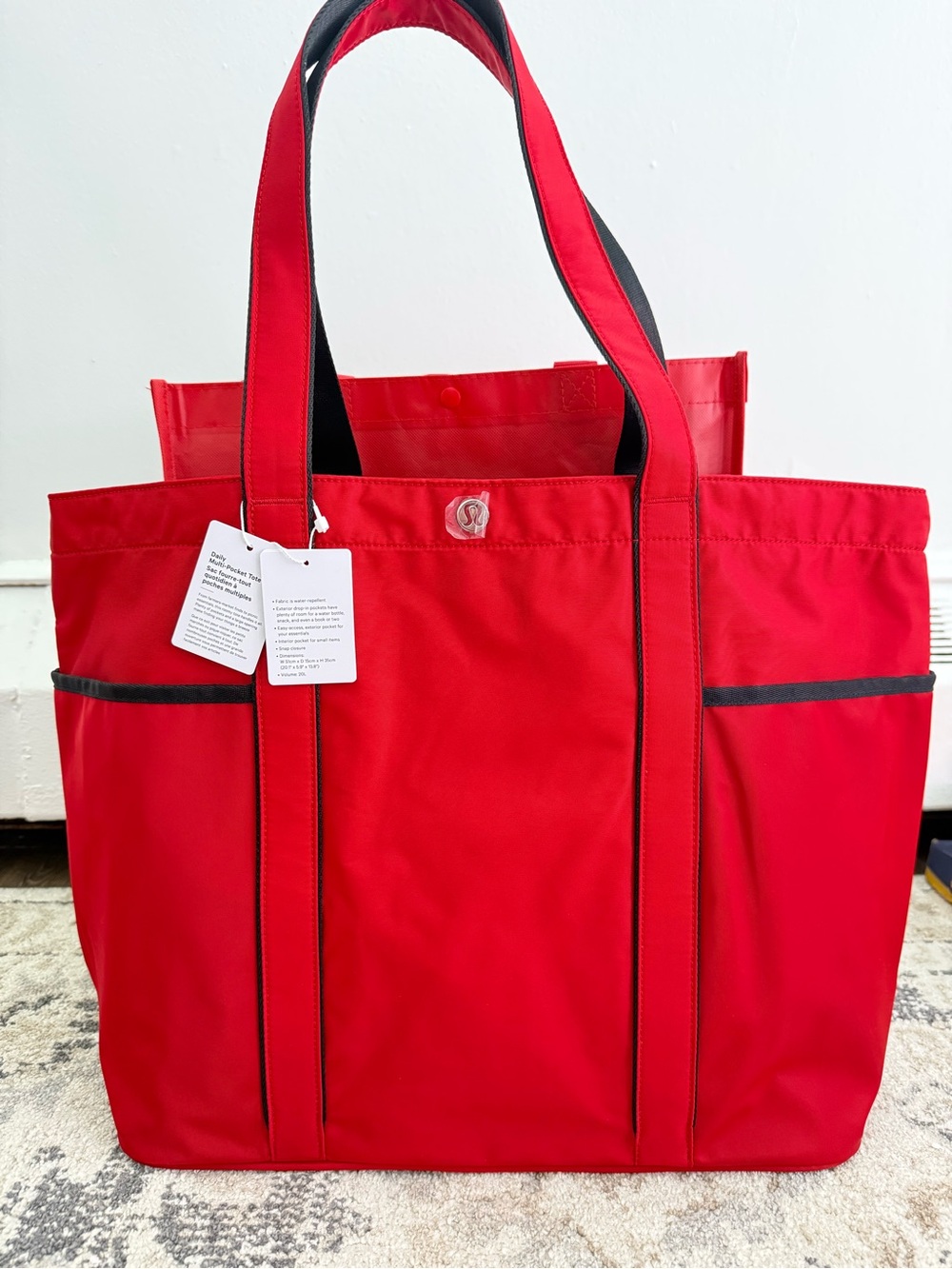 lululemon athletica multi-pocket Tote